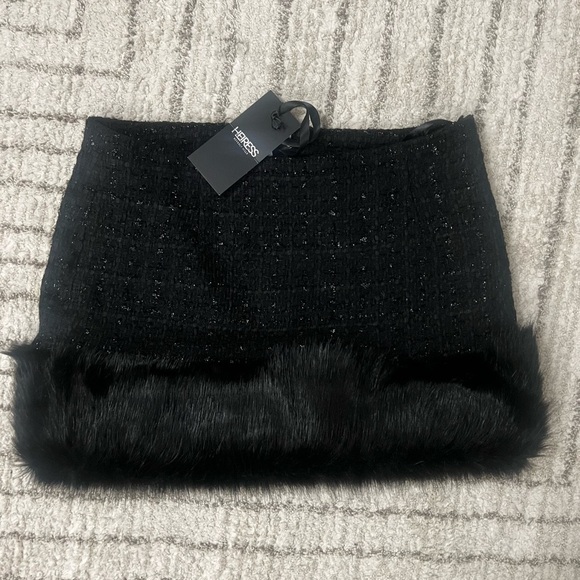 Heiress Beverly Hills Tweed Faux Fur Mini Skirt Black โ Size S NWT - Picture 4 of 7